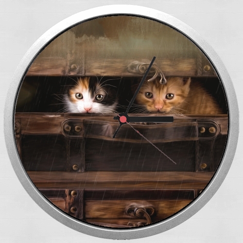  Little cute kitten in an old wooden case para Reloj de pared