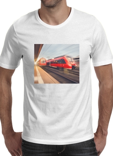  Trenes de pasajeros rojos de alta velocidad modernos al atardecer. estación de ferrocarril para Camisetas hombre