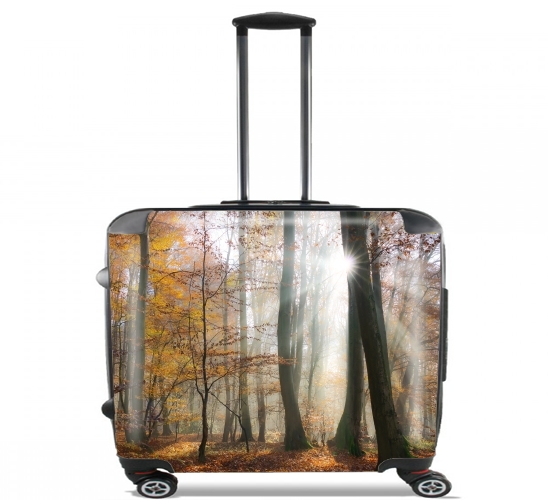  Sun rays in a mystic misty forest para Ruedas cabina bolsa de equipaje maleta trolley 17" laptop